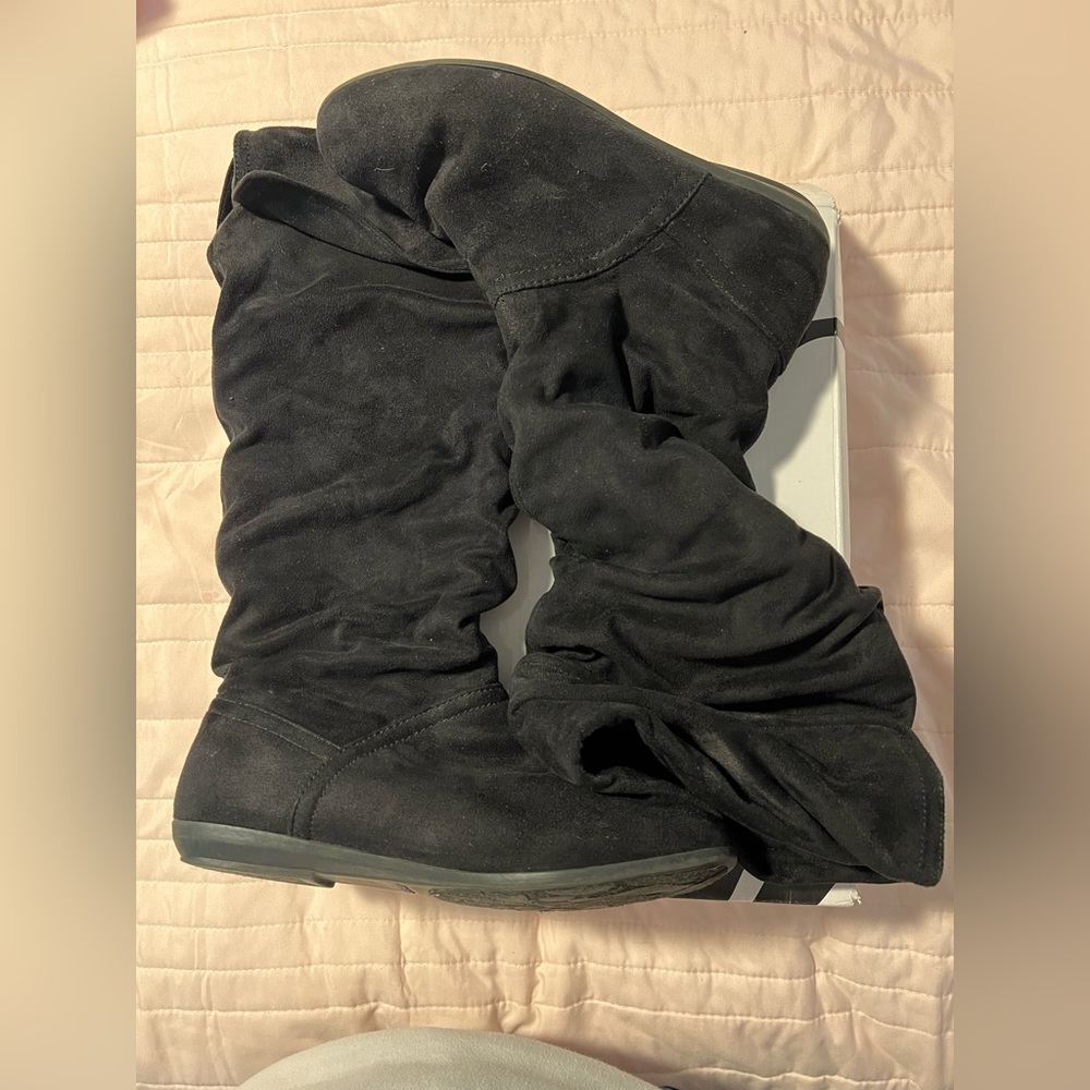 Nine West Womens Black Suede Boots Size 8